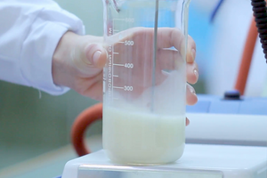 Анализ качества молока: современные способы определения  из